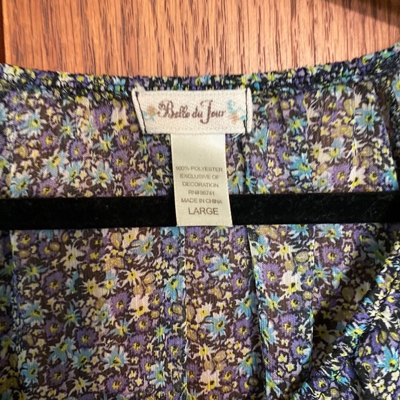 Cap Sleeve Boho Floral Blouse - Picture 2 of 4